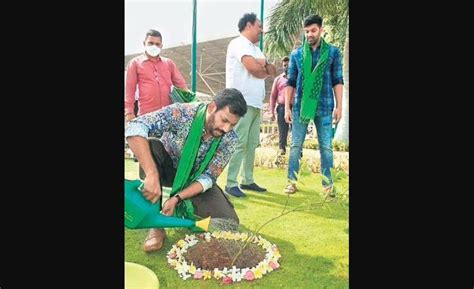 Actor Vishal Krishna Reddy plants sapling for Puneeth Rajkumar