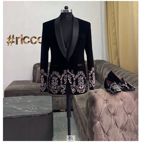 BLACK TUX WITH CUSTOM SHOES – Ricco India