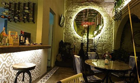 LA DIVINA RESTAURANTE & BAR, Cali - Menu, Prices & Restaurant Reviews ...