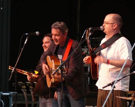 Old Blind Dogs - LETRAS.COM (56 canciones)