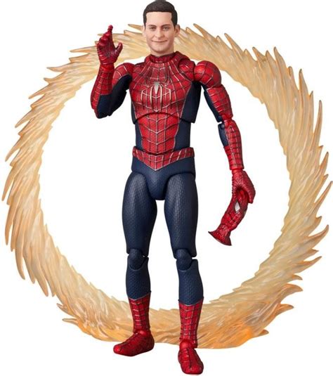 Medicom Toy MAFEX No. 241 Spider-Man: No Way Home Friendly Neighborhood ...