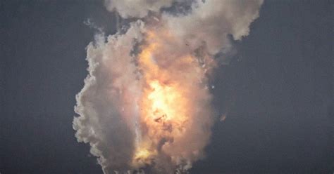 Rocketship Exploding 的图像结果