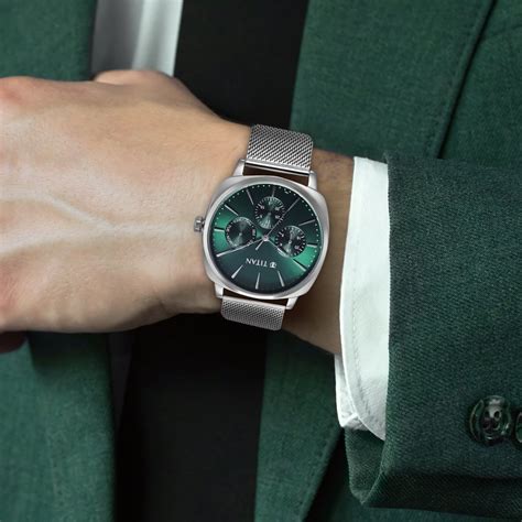 Buy Online Titan Classique Suave Quartz Green Dial Silver Stainless ...