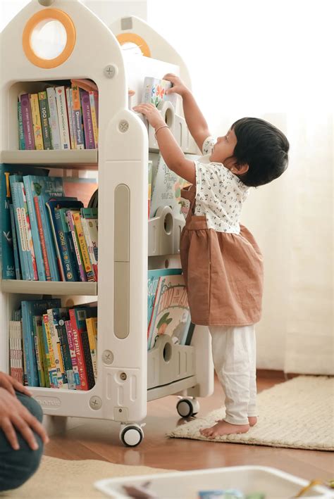 High Capacity Rocket Bookshelf for Kids Learning – Miniture