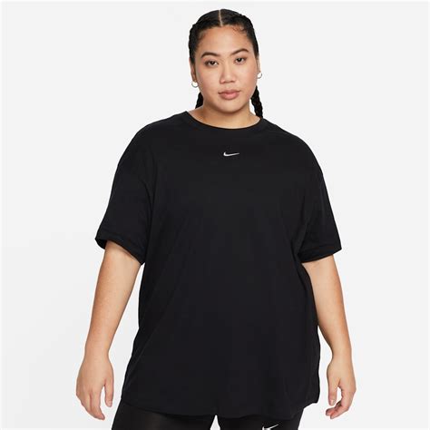 Loose Graphic T-Shirts. Nike ZA