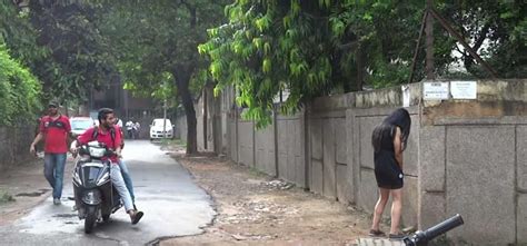 Indian Girl Peeing On Streets