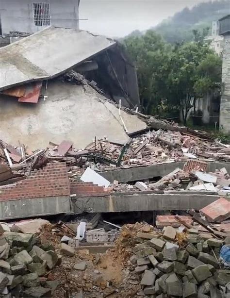 湖南长沙居民自建房倒塌事故现场救援进展：第6名被困人员被救出 - 综合 - 新湖南