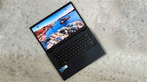 ASUS ExpertBook B1402 laptop review: A slick laptop for the office ...