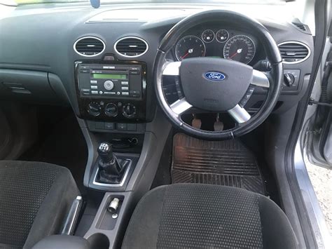 FORD FOCUS 1.6 GHIA YEARS MOT FULL SERVICE HISTORY RECENT SERVICE | Auto Trade Link