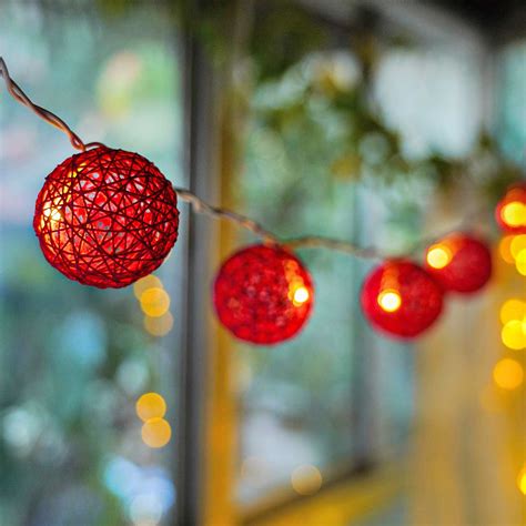 Buy Handcrafted Yarn Spherical Fairy Light Hangings - Pink Online On Zwende