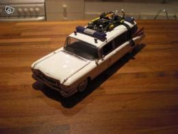Modèle réduit Cadillac Ambulance de 1959 collection