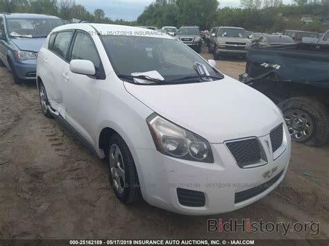 Report 5Y2SP6E85AZ419464 PONTIAC VIBE 2010 White Gasoline - price and damage history