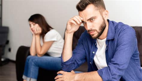 9 Major Signs of Low Self Esteem in a Man - lifeberrys.com