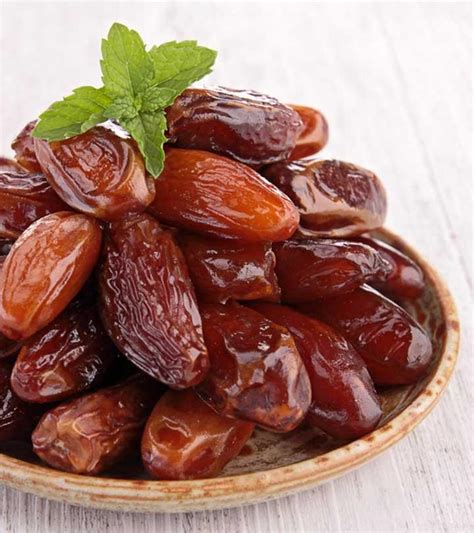 खजूर के 23 फायदे, उपयोग और नुकसान - Dates (Khajur) Benefits in Hindi