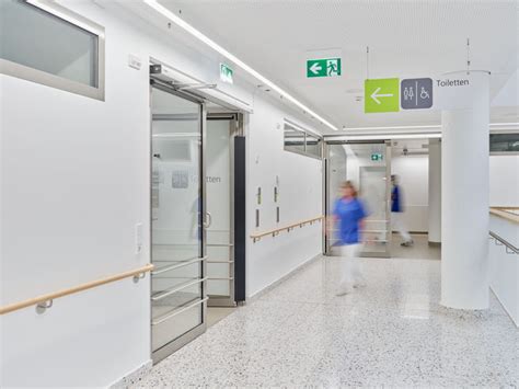 Modernisation and new construction at Stuttgart Hospital | GEZE
