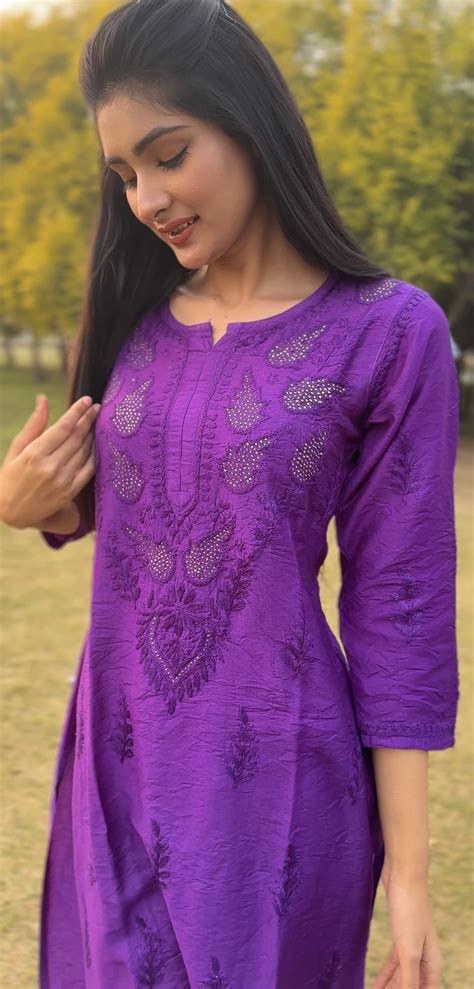 Elegant Chanderi With Muqaish Work – Chikankari fabric