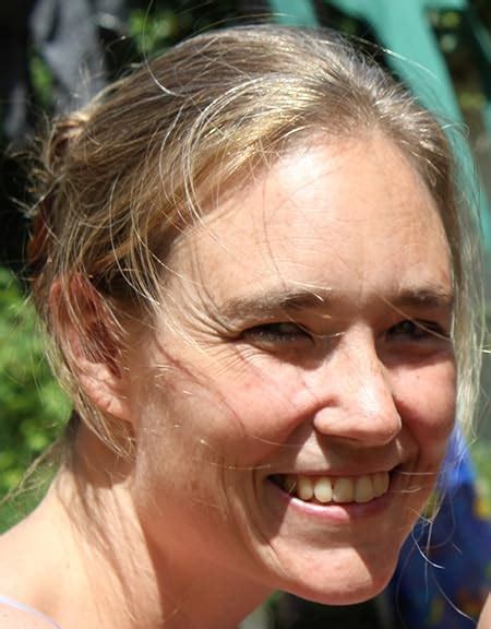 Amazon.com: Nina Buschmann: Books, Biography, Blog, Audiobooks, Kindle