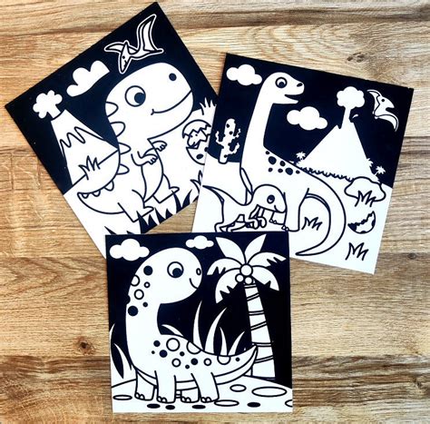 Velvet Art Set (Dinosaurs) With 10 Free Sketch Pens by Dreamland ...