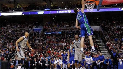 Elite Eight: Unlikely runs by state college programs