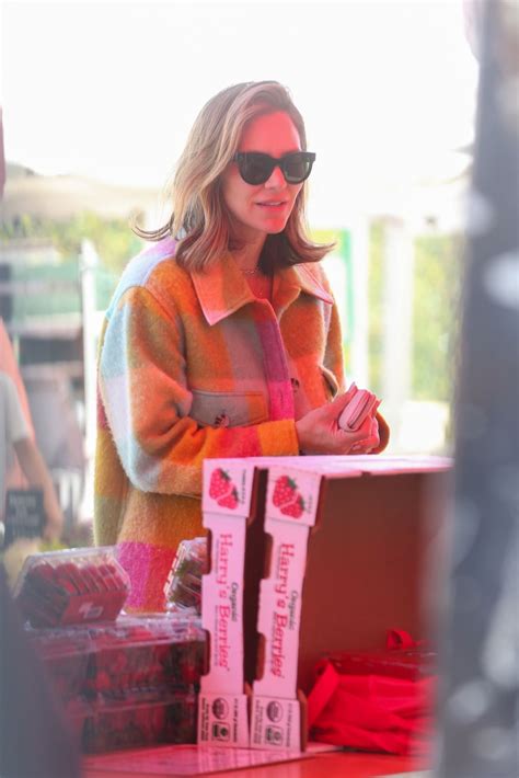 KATHARINE MCPHEE Out and About at Beverly Hills Farmers Market 04/07 ...