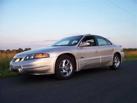 2000 Pontiac Bonneville SSEi : r/regularcarreviews