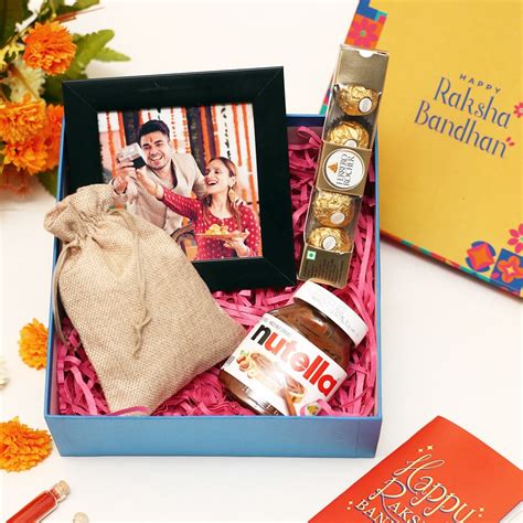 Gift Hampers Online | Customised Gift Hampers | HappyGifts