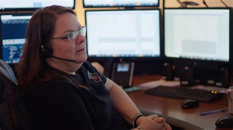 Watch 911 Crisis Center Sneak Peek: 911 Dispatchers Listen to Hectic ...