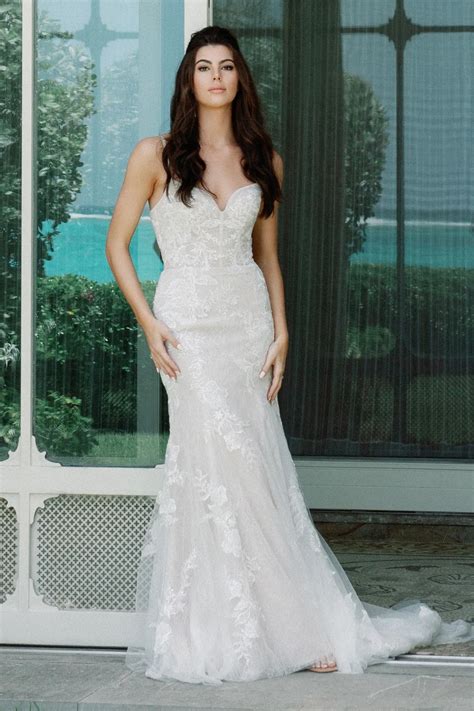 Bridal | The White Gown