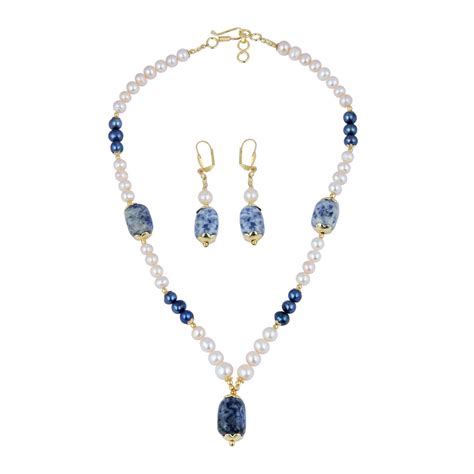 Buy Attractable 18 inches Set in a Roundish and Tumble Shape with ...