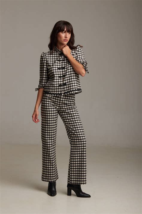 Tina Pantalón Cuadro Negro – Tiendas Via Vai