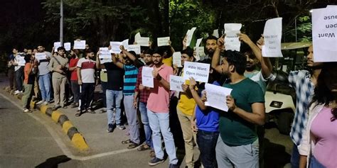 IITB Ph.D. Students Stage Protest As Administration Asks To Vacate ...