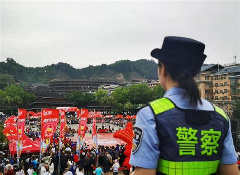 柳州警方全力守护群众平安欢度“壮族三月三”