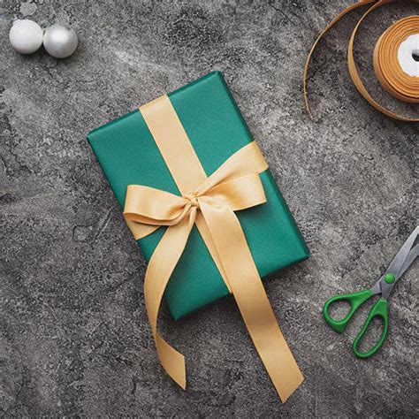 10 Ways to Impress Your Crush with Gifts – BoxUp Luxury Gifting