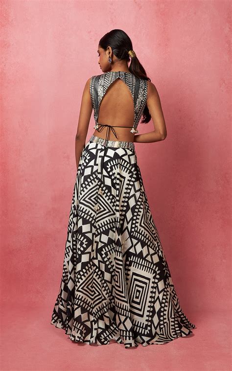 Black & White Lehenga Set – Vedika M