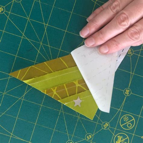 Rezultat imagine pentru Elephant Paper Piecing Tutorial