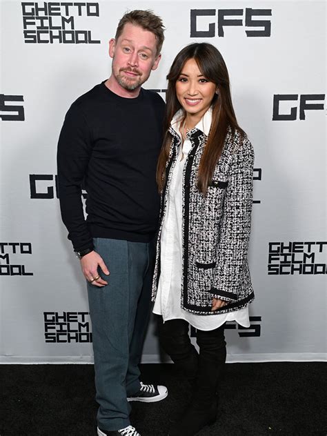 Macaulay Culkin And Mila Kunis