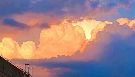 山西天空巨型玫瑰云 山西玫瑰云是怎么形成的 - 天气网