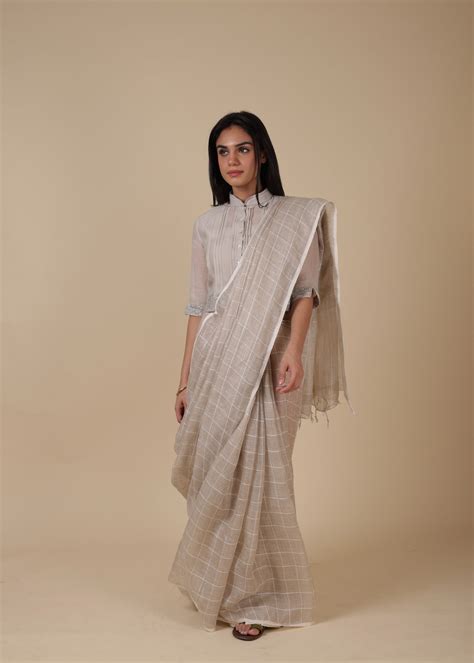 NIYATI HANDWOVEN LINEN SAREE