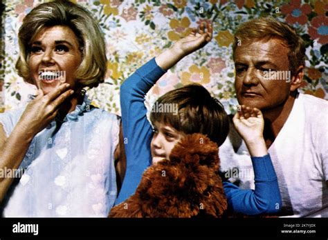 With six you get eggroll doris day hi-res stock photography and images ...