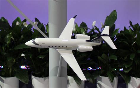 Large-Scale Jet Models 的图像结果