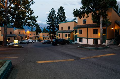 Douglas Fir Resort And Chalets