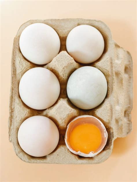 5 things to NEVER put in microwave