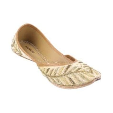 Ethnic Footwear for Women - Buy Women Ethnic Shoes | Mochi Shoes