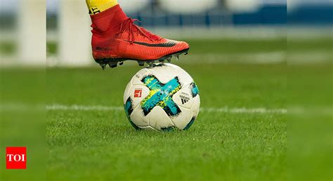 Footballers could face mass layoffs over coronavirus, warns FIFPRO ...