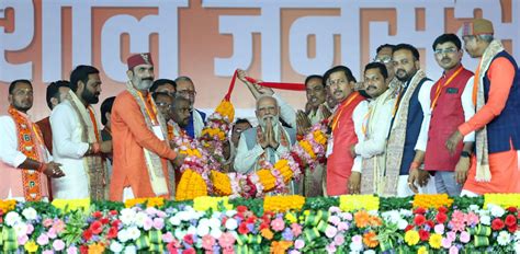 PM Modi stirs up massive rallies with his addresses in Araria ...