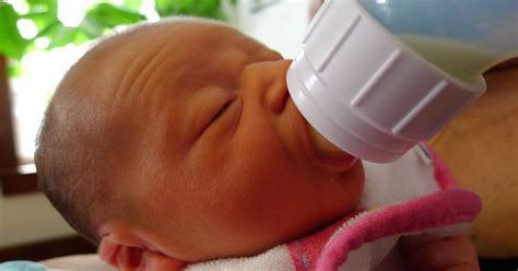 Should you breastfeed or give your baby formula? Start thinking about ...