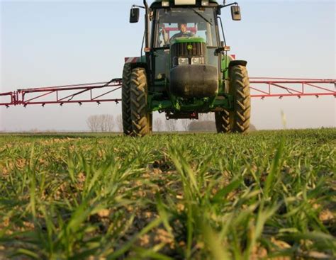 Pflanzenschutzmittel: 34 Klagen wegen zu langsamer Zulassung ...