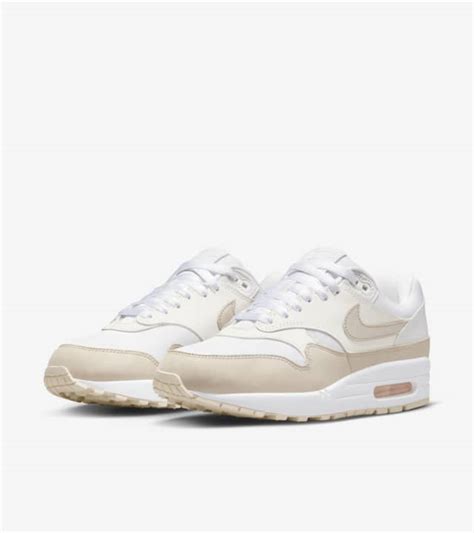 Women's Air Max 1 'Sand Drift' (FB5060-100) Release Date. Nike SNKRS IN