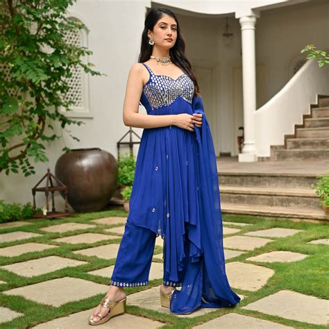 SHIVIKA SUIT SET – UrbanStree
