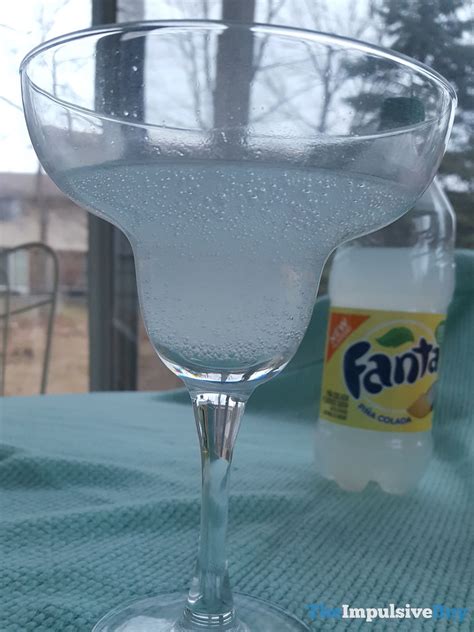 REVIEW: Fanta Piña Colada